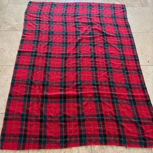 Leacock Holiday Table Cloth